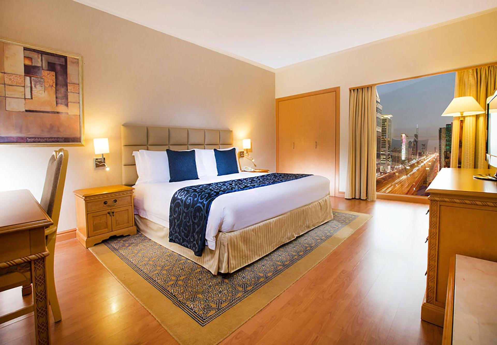 Hotel Millennium Plaza Downtown, Dubaj Exteriér fotografie A bedroom at the hotel